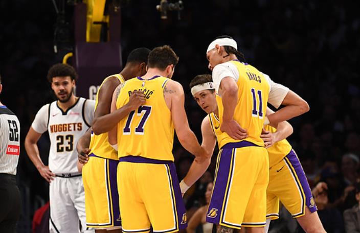 湖人迎战火箭前收获赛季第三次五连胜,此前最长曾达七连胜