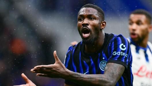 国米锋线危机：图拉姆状态持续低迷，劳塔罗已成唯一依靠