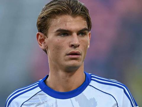 斯基拉透露，皇马拥有尼科·帕斯1000万欧元回购条款，科莫希望球员继续留队