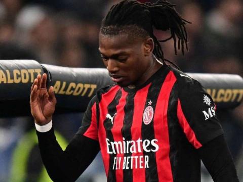 米兰体育报，莱奥注重个人表现，与队友配合默契仍需提高