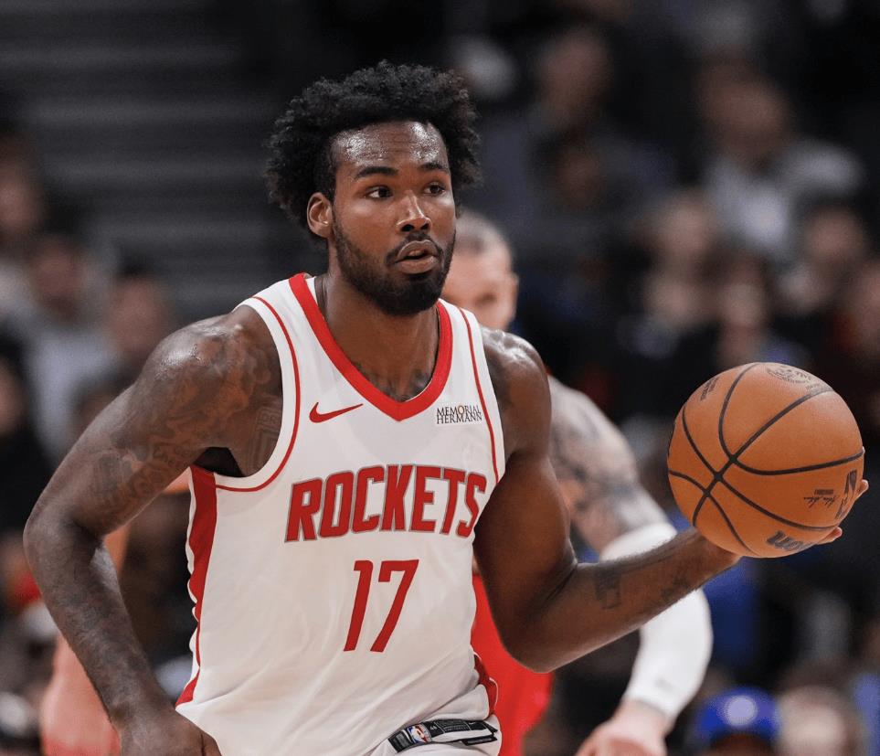 铁出天际，伊森三月三分28中1，跳投仅中3