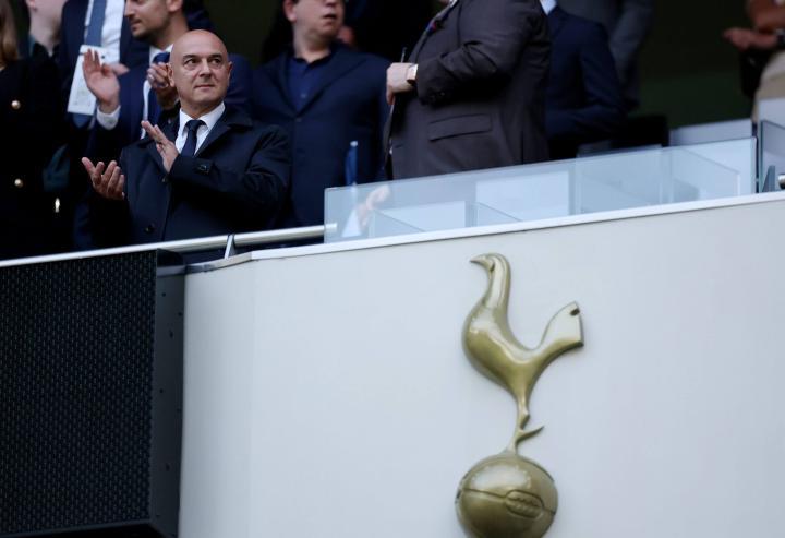 经纪人称热刺最大问题是列维离任，如今管理混乱不堪