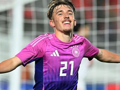 纳格尔斯曼：卡尔在国家队应展现年轻人的朝气与无畏，不应成为边缘人