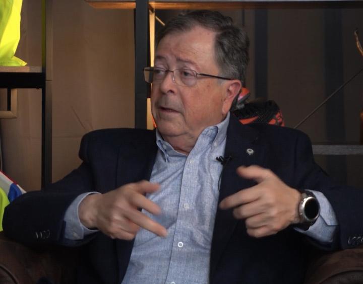 世体原副主编称，巴萨主席的社会影响力超过加泰自治区主席