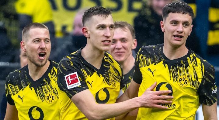 安东，施洛特贝克的未来由他自己决定，他清楚我们希望他留下来