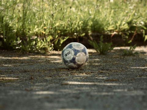 国足战胜库拉索后，世界排名上升至第92位