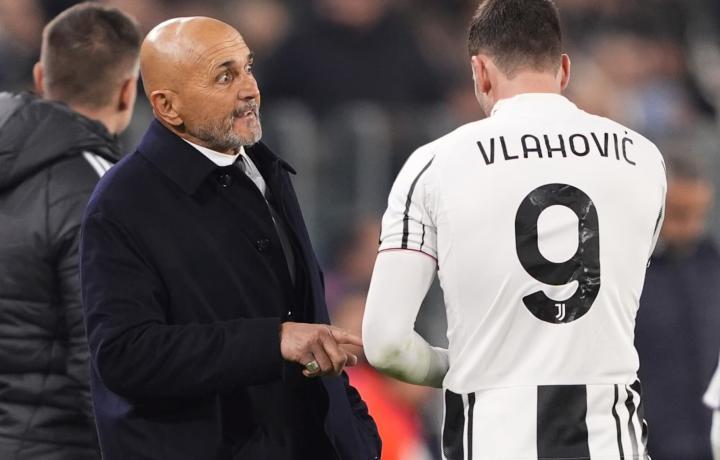 斯基拉消息，尤文600万欧年薪续约斯帕莱蒂，700万签字费续约弗拉霍维奇