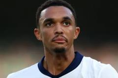 贝克汉姆力挺阿诺德，直言是其粉丝，对落选英格兰队表示不解