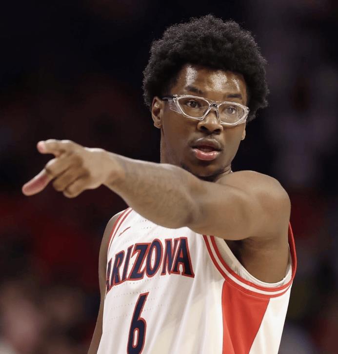 布莱斯-詹姆斯随亚利桑那大学晋级四强，本届疯三未能获得出场机会