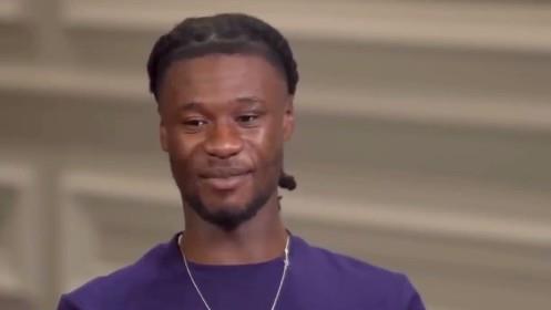 卡马文加赞维尼修斯：前辈风范，始终关照年轻球员成长