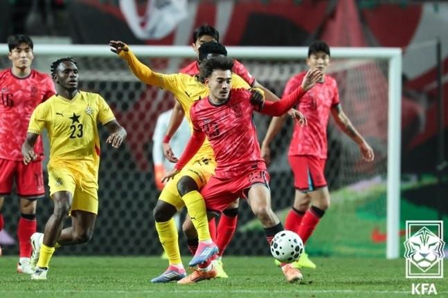 卡斯特罗普因脚踝伤势退出韩国国家队