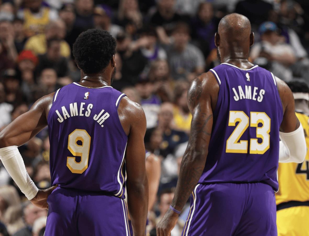 末节4分半狂砍11分，詹姆斯发推称布朗尼表现炸裂