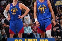 掘金主场大胜勇士豪取6连胜，约基奇25 15 8穆雷20分