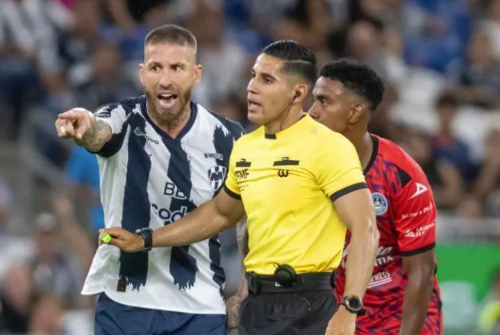 马卡报道，拉莫斯今日年满40岁，未来或继续征战也可能选择退役