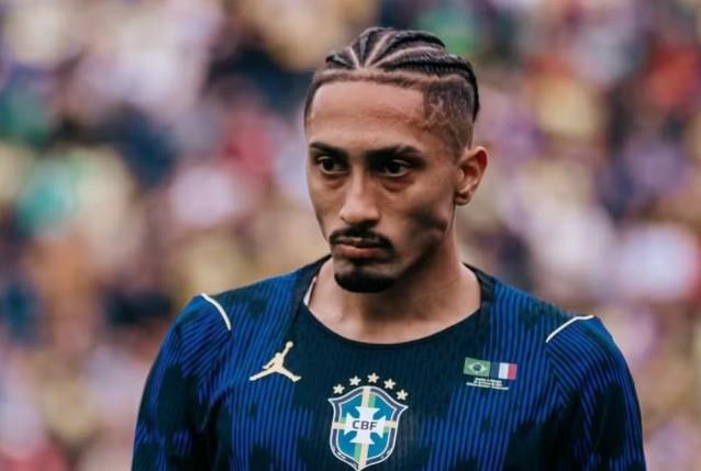 巴塞罗那批准，拉菲尼亚在巴西治疗，周日归队