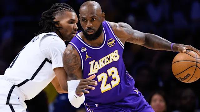 湖人气势如虹，17战豪取15胜