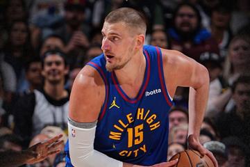 掘金输在哪：末节约基奇7中1、穆雷5中1，内线狂丢52分决战崩盘