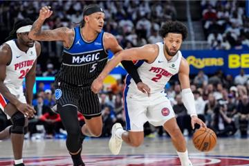 活塞扳回一城！坎宁安27 6 11完胜班凯罗，掀30-3疯狂进攻高潮