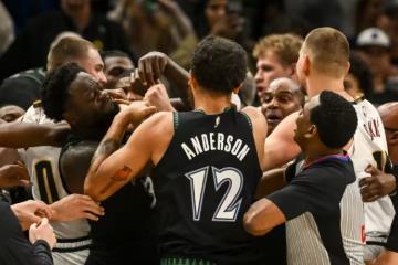 无人禁赛！官方：约基奇、兰德尔冲突分别被罚5万和3.5万