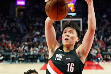 杨瀚森新秀赛季总结：双线成长正视不足，今夏或成生涯转折点