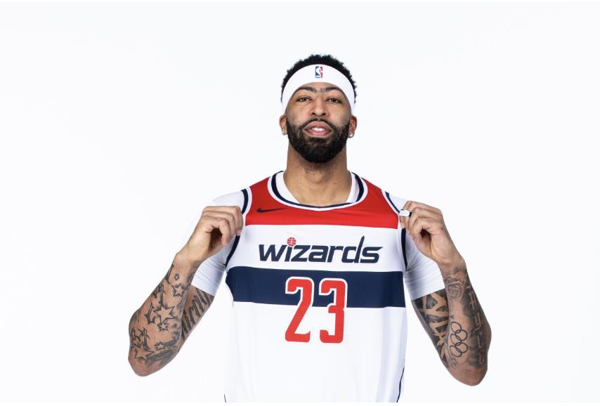 美媒报道，安东尼-戴维斯获准进行轻度对抗，复出时间渐行渐近