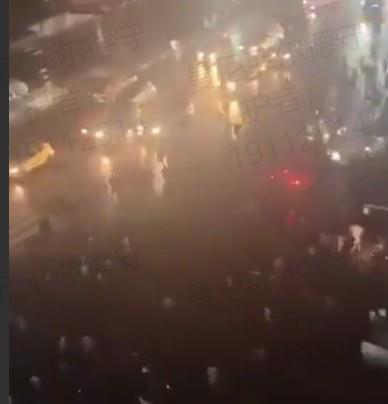 民主刚果52年圆梦世界杯，球迷街头彻夜狂欢