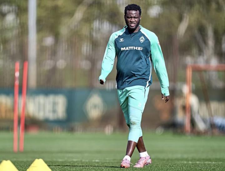 博尼费斯回归不莱梅，体重超标近10公斤，形象大变