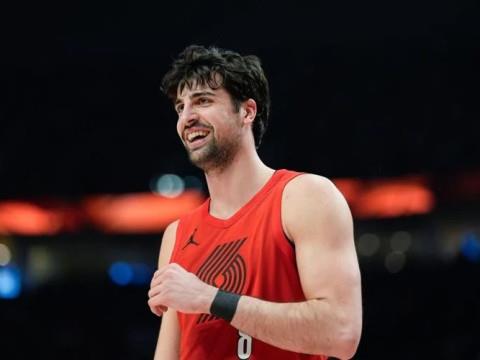 NBA常规赛鹈鹕对开拓者：阿夫迪亚与锡安领衔双方首发阵容