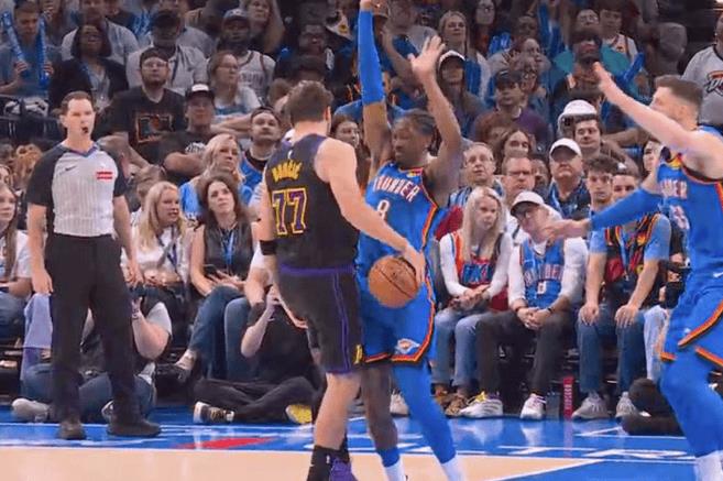 理疗师解析腿筋拉伤恢复时间：一级1-2周，二级3-6周