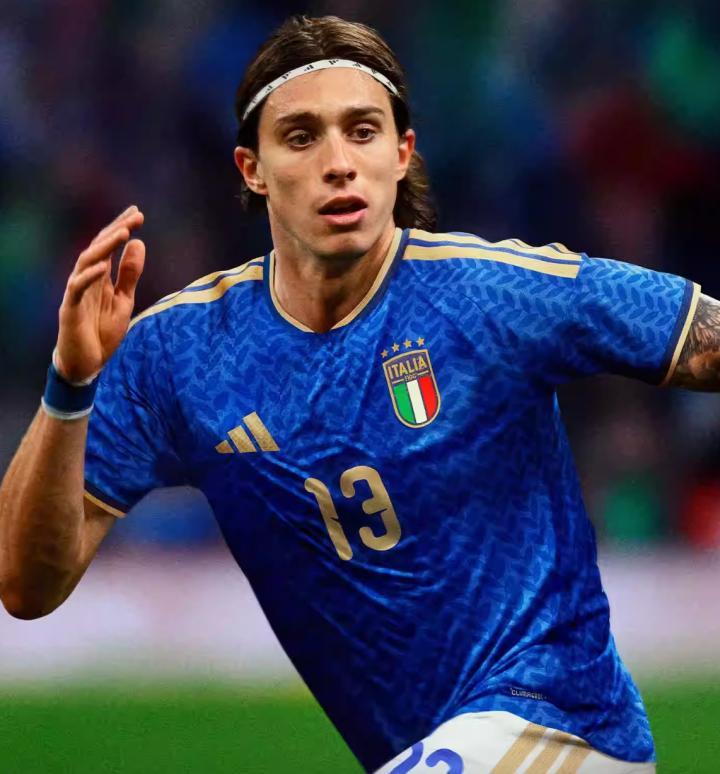 出局余波，某电商平台意大利新款主客场球衣降价开售