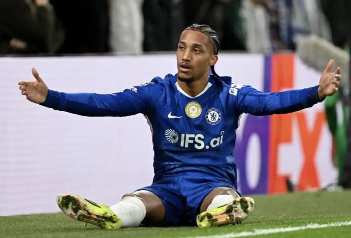 赛季初切尔西球迷乐观度98%领跑英超，现在跌至7.6%英超垫底