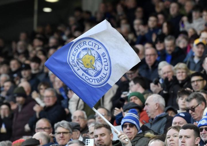 蓝狐近15轮仅得11分陷入英冠降级区,保级形势不容乐观