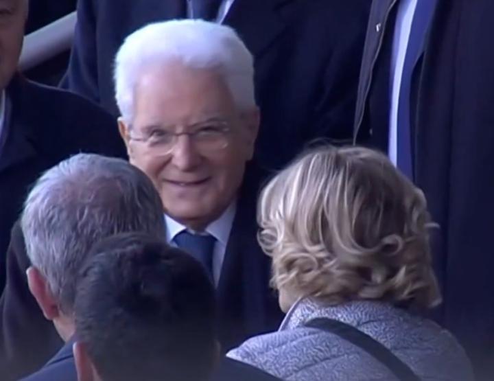 铁杆球迷，意大利总统亲临现场观看巴勒莫队意乙比赛