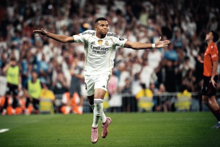 姆巴佩此前7次对阵拜仁，取得2胜5负战绩，贡献3球1助攻