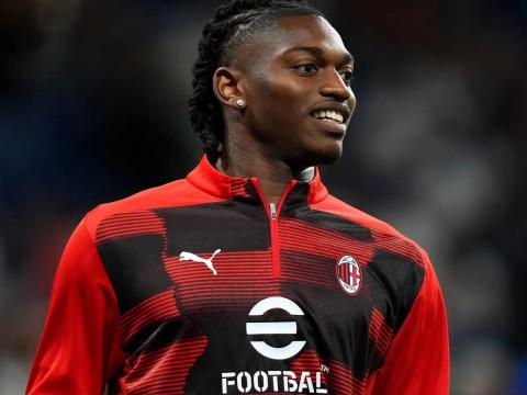 迪马济奥透露，米兰依然视莱奥为建队核心，尚未收到令人心动的报价