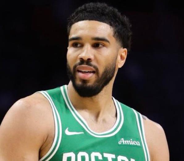 塔图姆强势复出，本赛季凯尔特人战绩为13胜2负